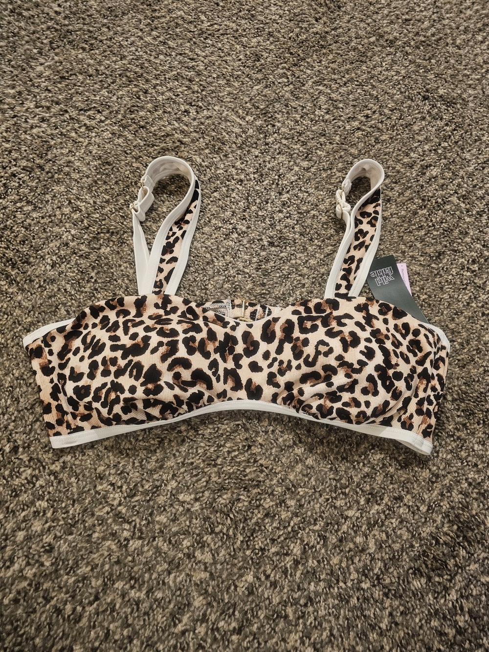 Wild Fable Textured Leopard Bikini Swim Top with Contrast Piping - New with tags